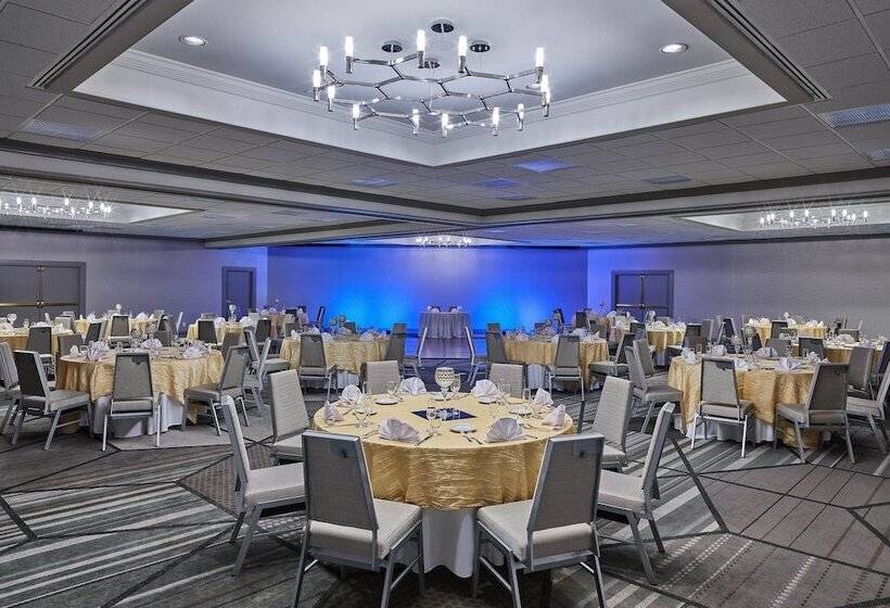 Sheraton Tucson Hotel & Suites