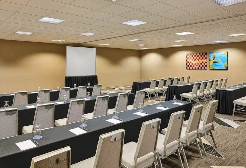 Sheraton Tucson Hotel & Suites