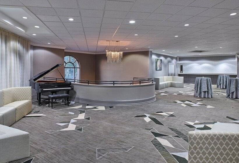 Sheraton Tucson Hotel & Suites