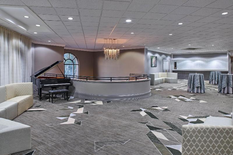 Sheraton Tucson Hotel & Suites