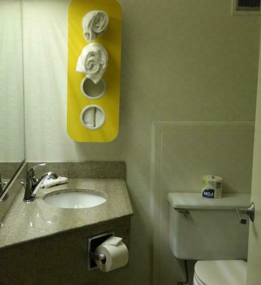 فندق Sky  At Tulsa Airport