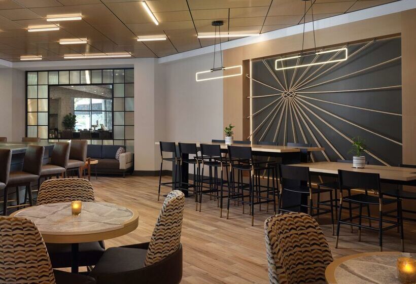 فندق Sonesta Irvine John Wayne Airport