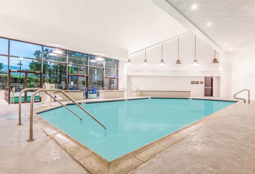 فندق Sonesta Irvine John Wayne Airport