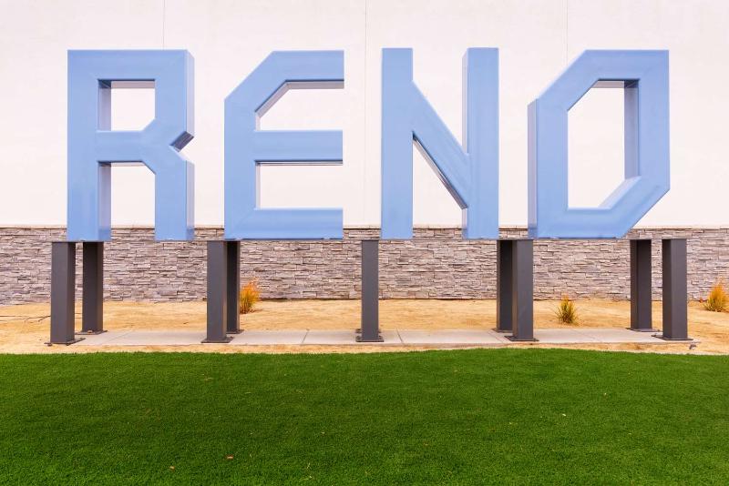 Отель Super 8 By Wyndham Meadow Wood Courtyard