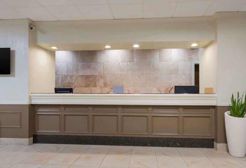 Surestay Plus Hotel By Best Western Lawton