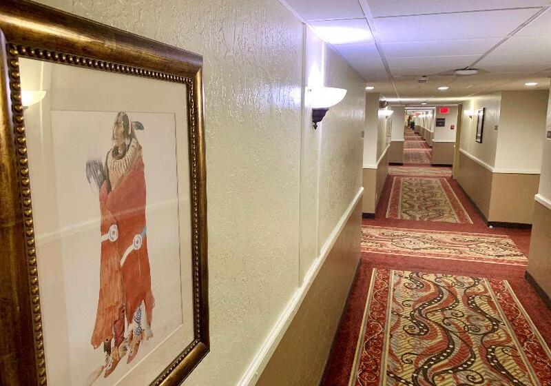 Surestay Plus Hotel By Best Western Lawton