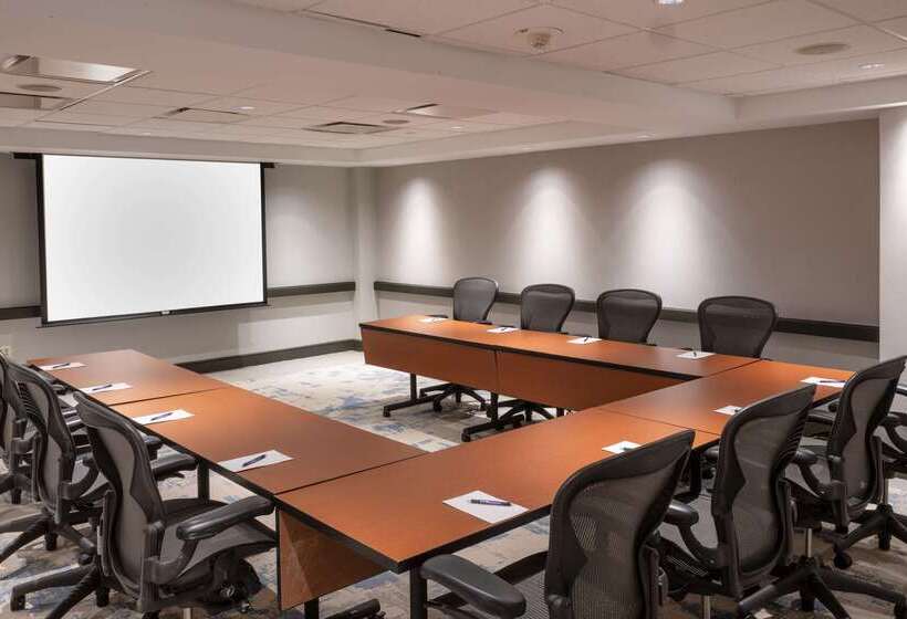 The Bethesdan Hotel, Tapestry Collection By Hilton