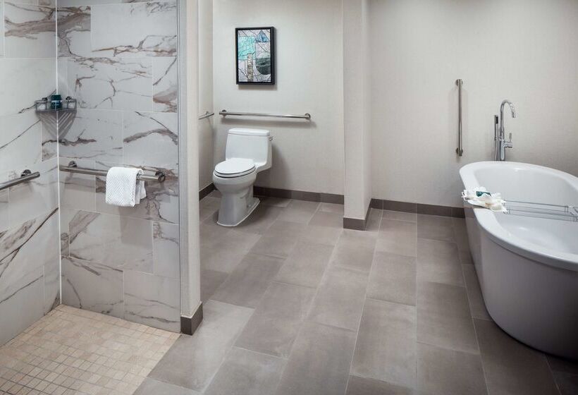 The Bethesdan Hotel, Tapestry Collection By Hilton