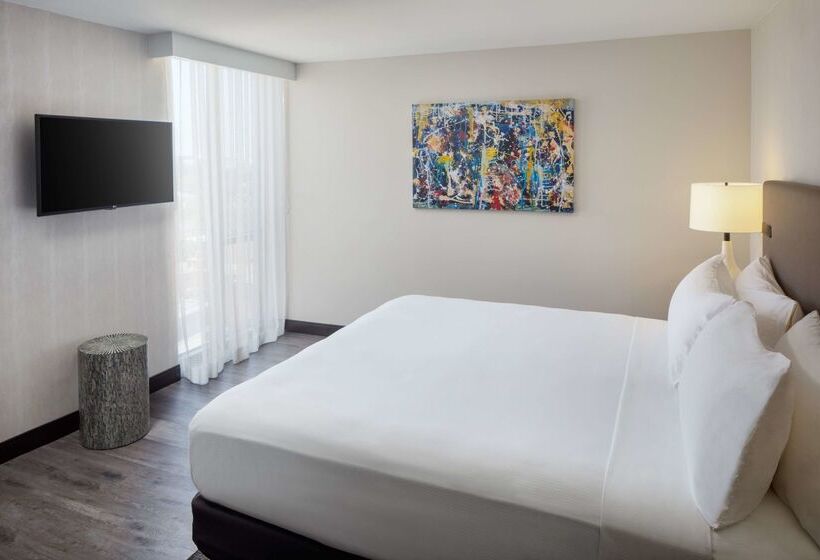 The Bethesdan Hotel, Tapestry Collection By Hilton