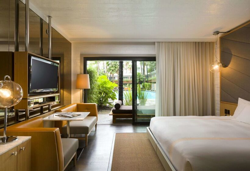 Отель The Hollywood Roosevelt