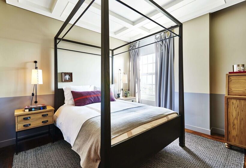 Отель The Hollywood Roosevelt