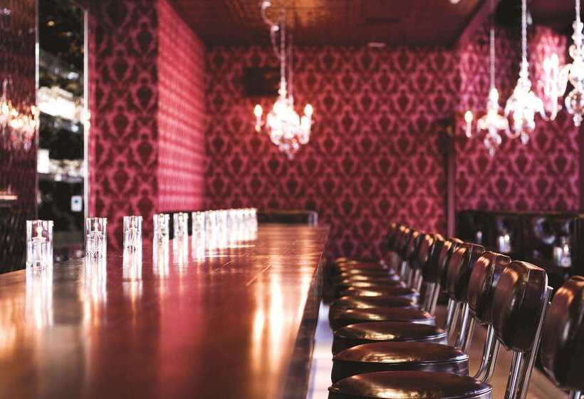 Отель The Hollywood Roosevelt