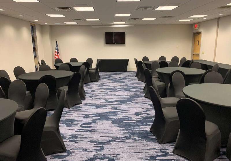 酒店 The Hub Middletown Red Bank  Best Western Signature Collection