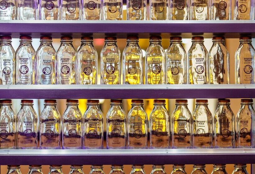 The Verve Hotel Boston Natick, Tapestry Collection By Hilton