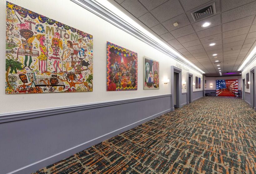 The Verve Hotel Boston Natick, Tapestry Collection By Hilton