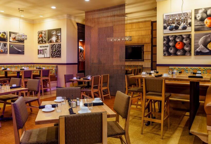 The Verve Hotel Boston Natick, Tapestry Collection By Hilton