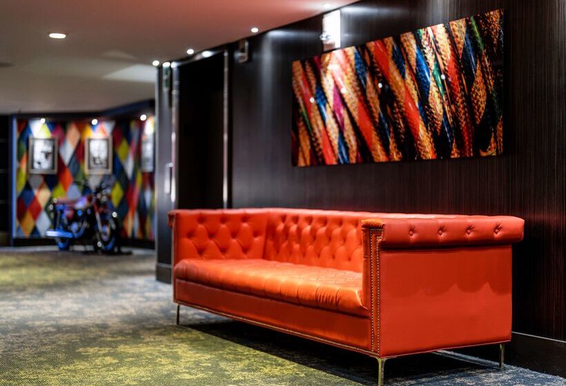 The Verve Hotel Boston Natick, Tapestry Collection By Hilton