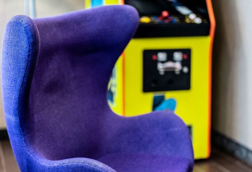 The Verve Hotel Boston Natick, Tapestry Collection By Hilton