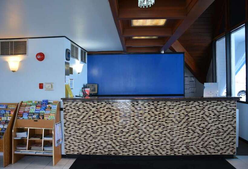 酒店 Travelodge By Wyndham Milwaukee