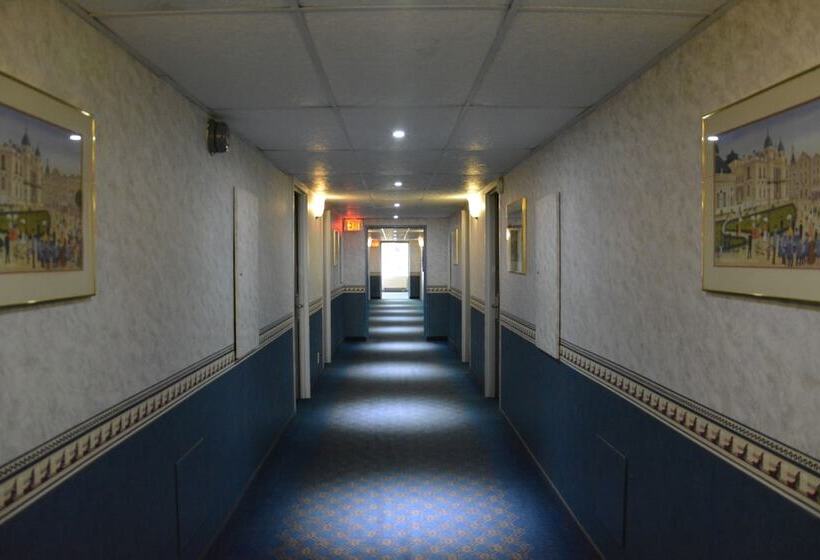 酒店 Travelodge By Wyndham Milwaukee