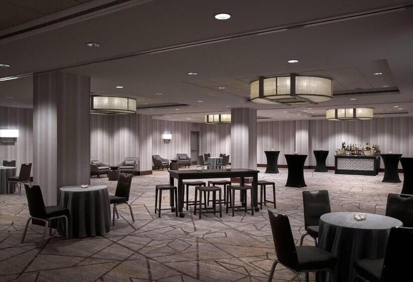 Отель Washington Marriott At Metro Center