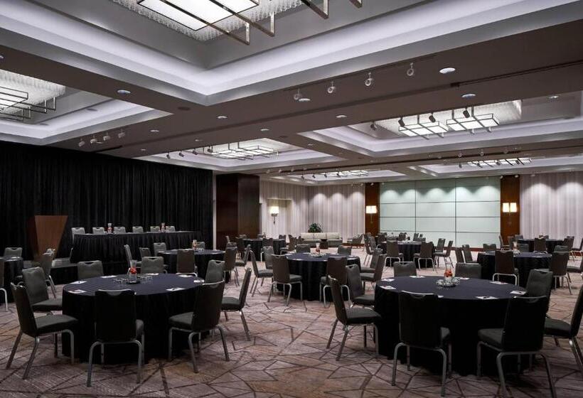 Отель Washington Marriott At Metro Center