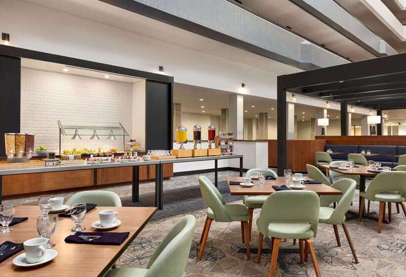 فندق Wyndham Fort Smith City Center