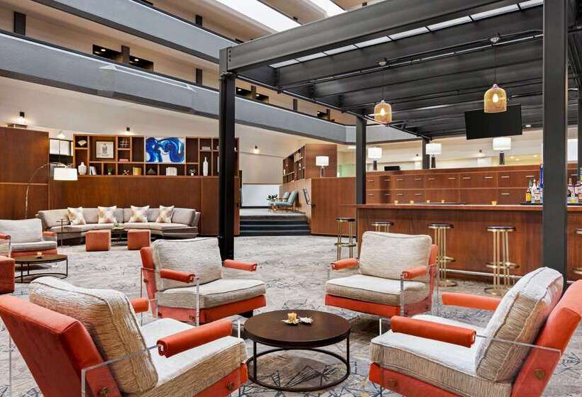 فندق Wyndham Fort Smith City Center