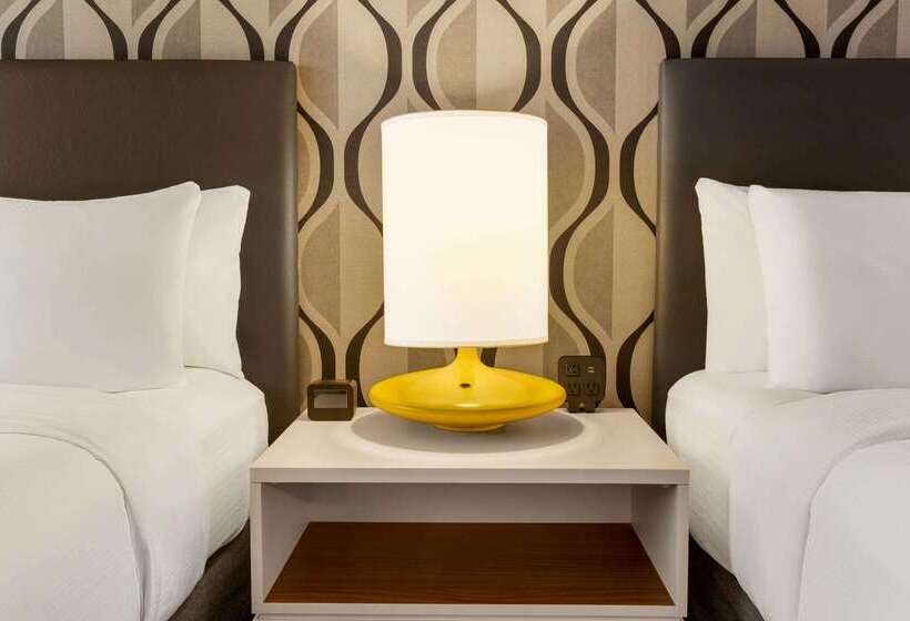 فندق Wyndham Fort Smith City Center