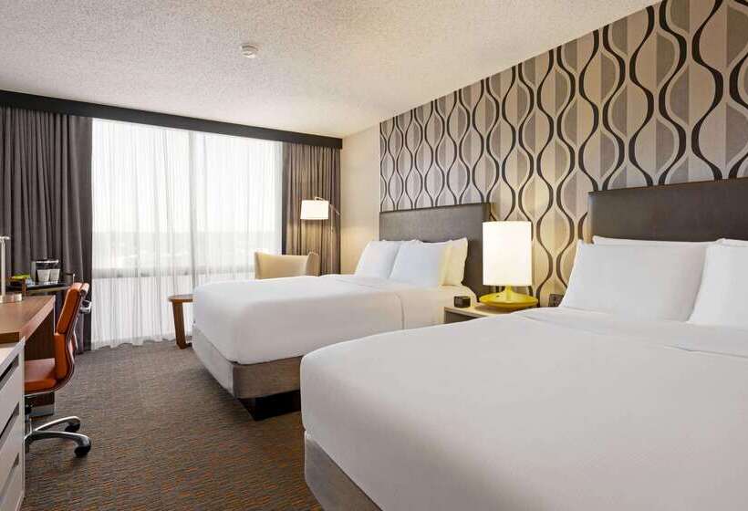 فندق Wyndham Fort Smith City Center