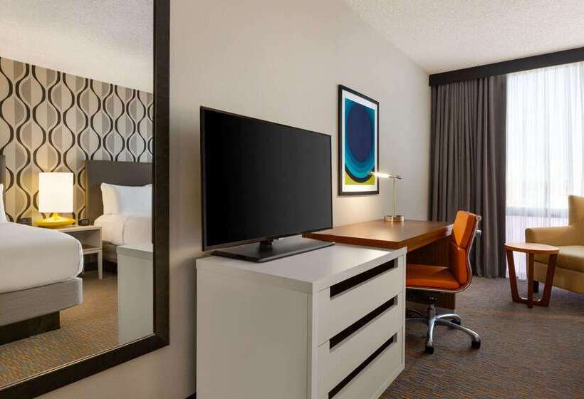 فندق Wyndham Fort Smith City Center