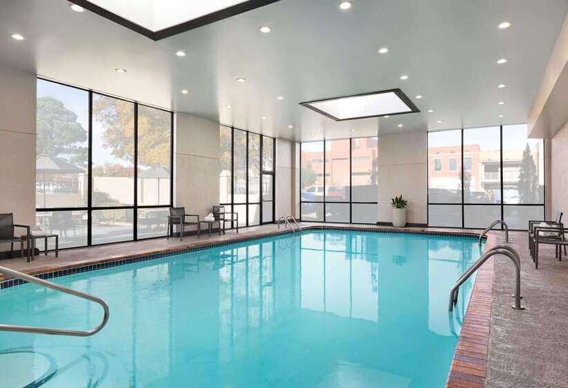 فندق Wyndham Fort Smith City Center