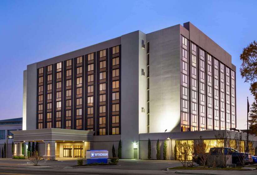 فندق Wyndham Fort Smith City Center