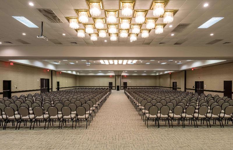 فندق Wyndham Fort Smith City Center