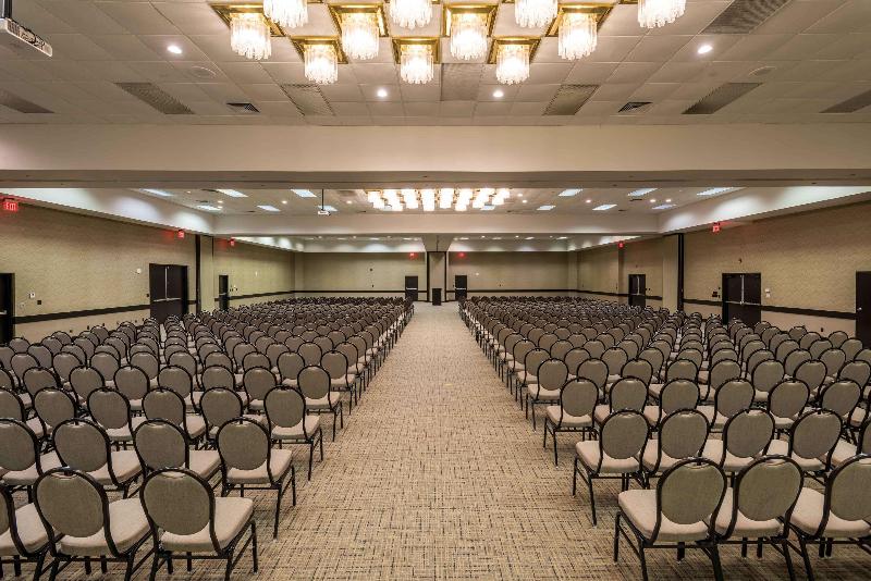 فندق Wyndham Fort Smith City Center