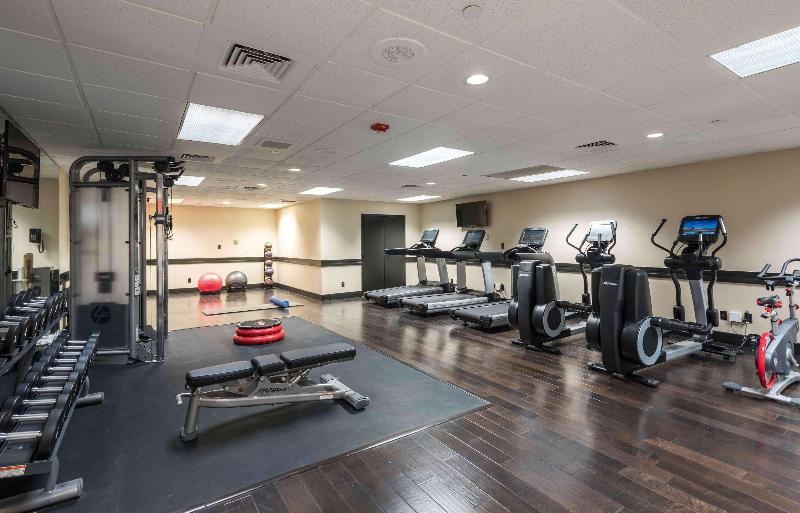 فندق Wyndham Fort Smith City Center