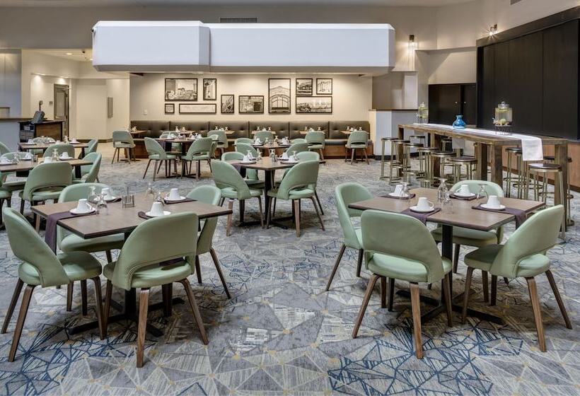 فندق Wyndham Fort Smith City Center