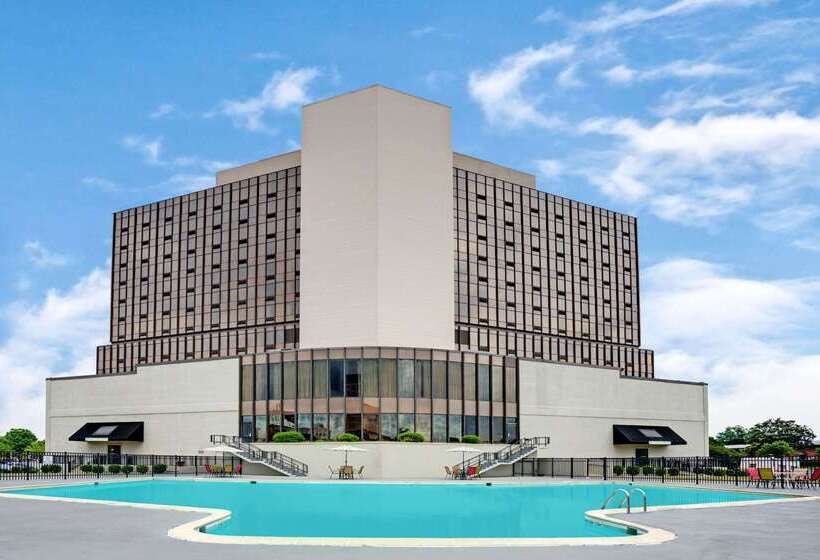 ホテル Wyndham Garden Norfolk Downtown