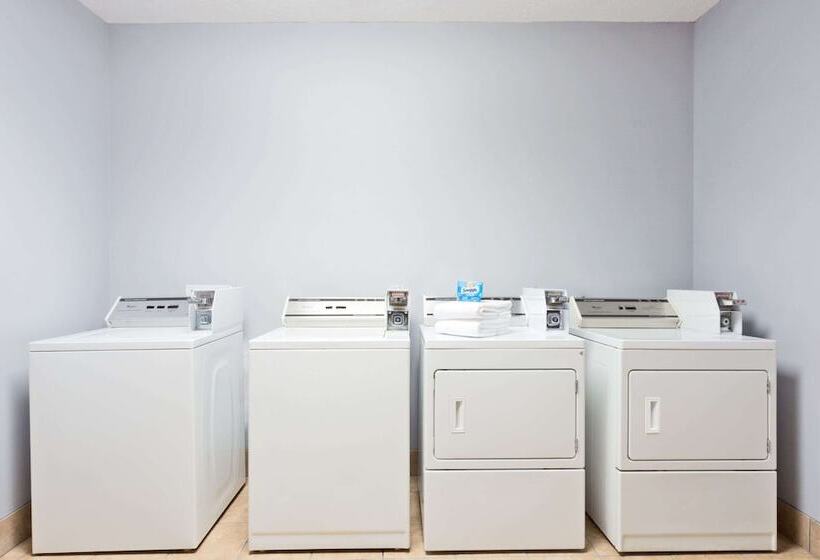 ホテル Wyndham Garden Norfolk Downtown