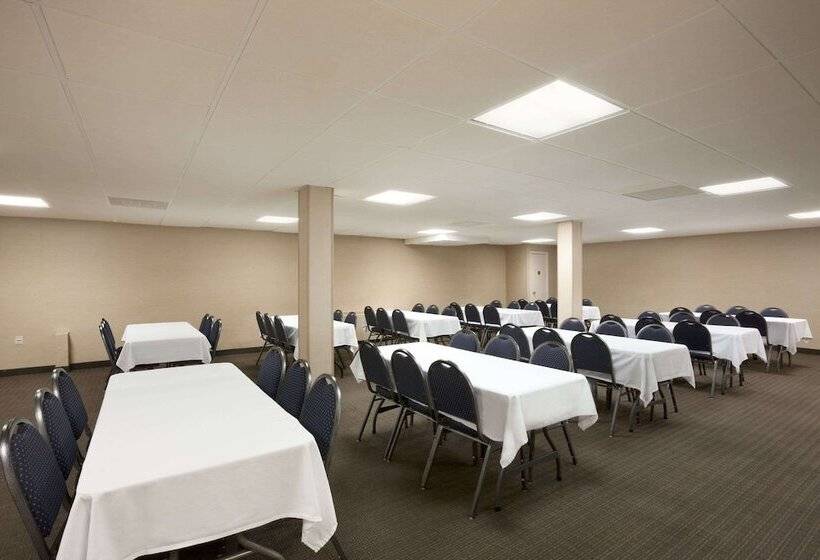 فندق Wyndham Garden Washington Dc North