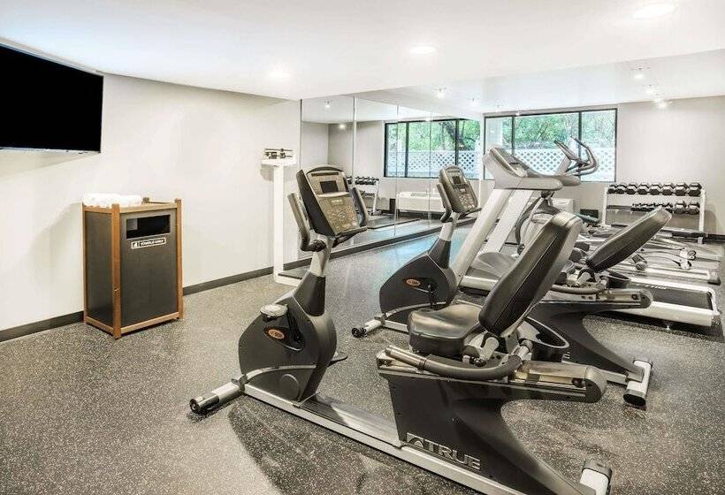 فندق Wyndham Garden Washington Dc North