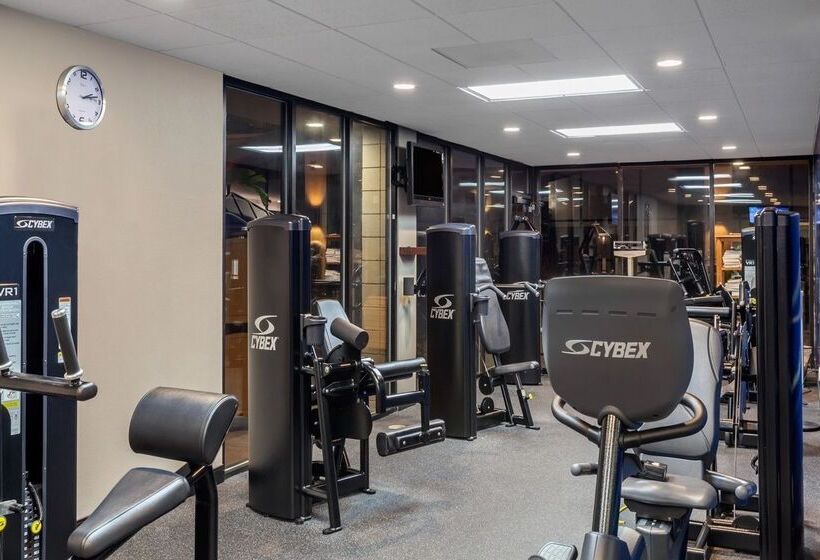 Отель Wyndham San Diego Bayside