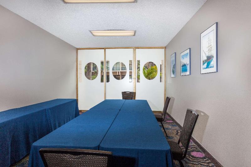 ホテル Wyndham San Diego Bayside