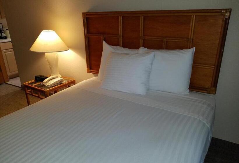 Imperial Hawaii Resort