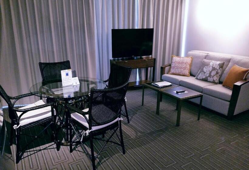 Imperial Hawaii Resort