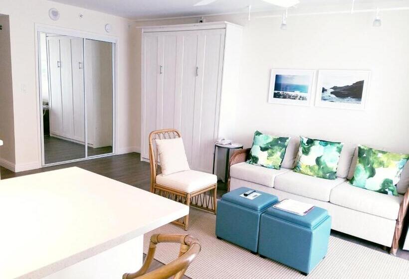 Imperial Hawaii Resort