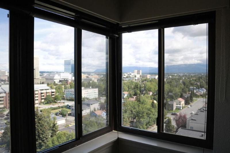 Inlet Tower Hotel & Suites