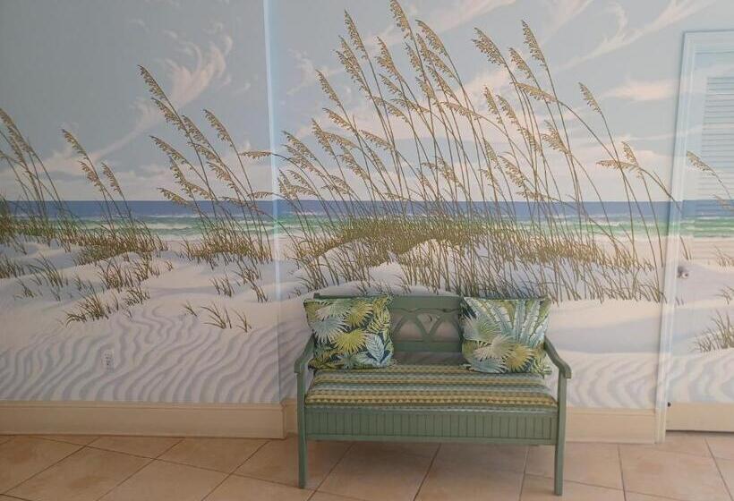 Islander Beach Resort  New Smyrna Beach