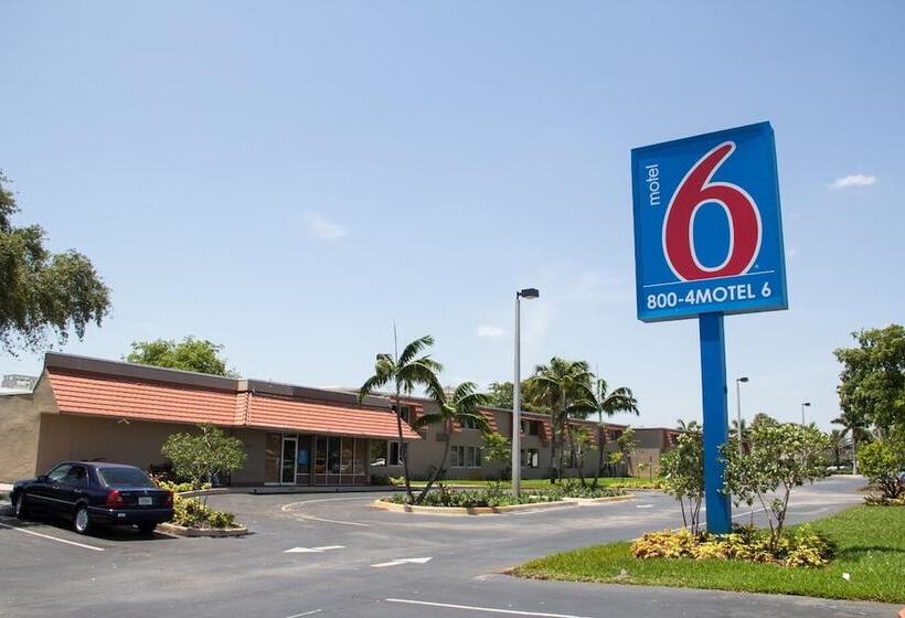 Motel 6 Miami, Fl