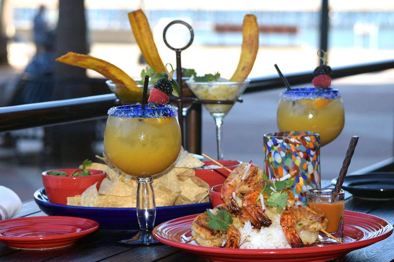 リゾートホテル Crowne Plaza Ventura Beach, An Ihg